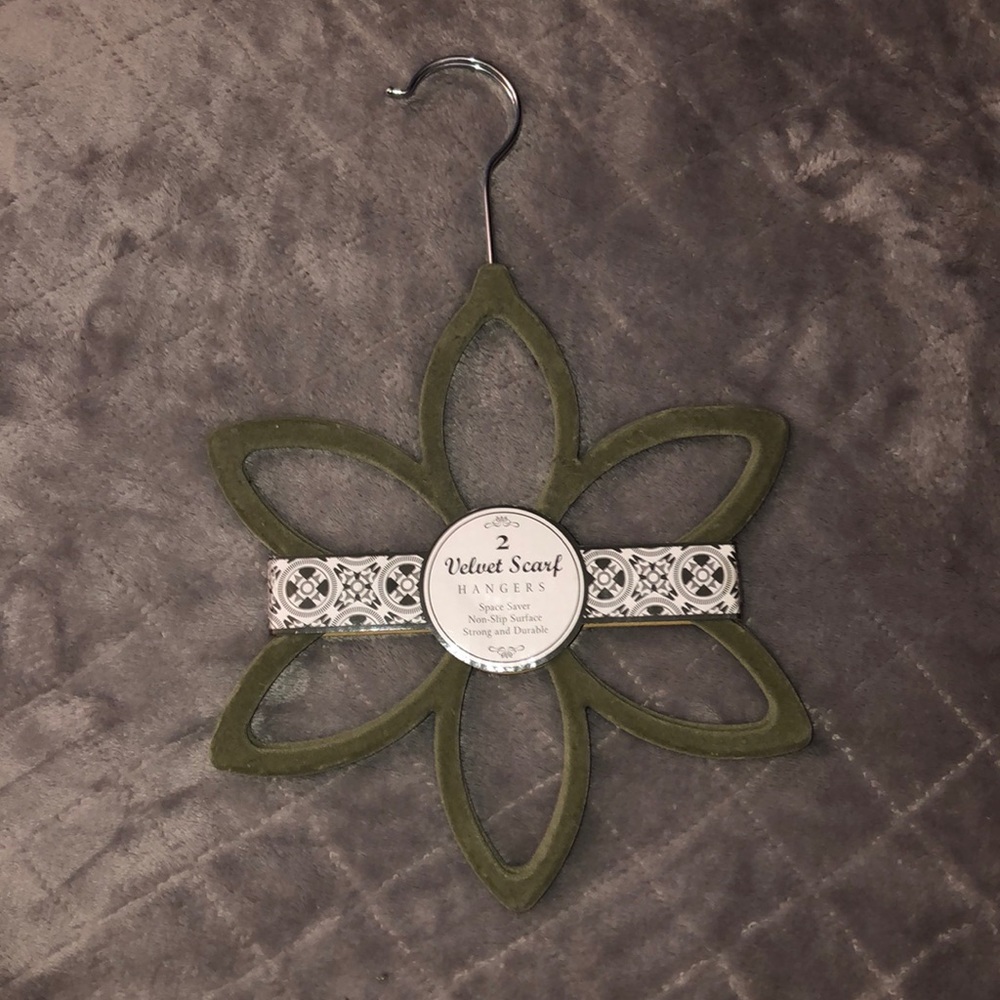 **BRAND NEW** Velvet Scarf Holder
